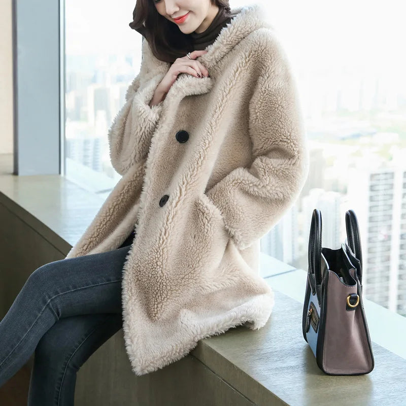 Sophie | Manteau boutonné en fausse fourrure pour femme